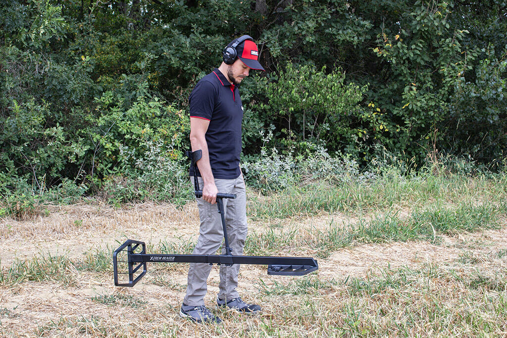 XTREM HUNTER Detector - XTR115-TX &amp; RX Coils, XTR-STEM S-Telescopic Stem, DEUS II Remote Control,  WSAXLST Wireless Headphones, EN Manual, XTR-CASE115 Case